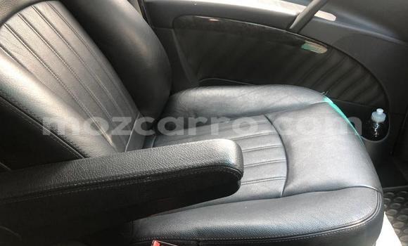 Tenga Tsaru Mercedes‒Benz Viano Chena Mota in Gilé in Zambezia Tenga Tsaru Mercedes‒Benz Viano Chena Mota in Gilé in Zambezia