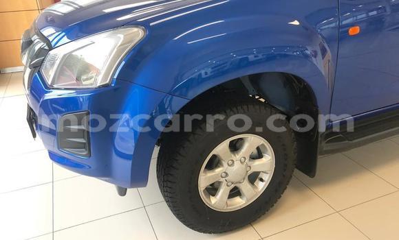 Comprar Usado Isuzu KB Azul Carro em Gilé em Zambezia Comprar Usado Isuzu KB Azul Carro em Gilé em Zambezia