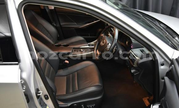 Comprar Usado Lexus IS Prata Carro em Gilé em Zambezia Comprar Usado Lexus IS Prata Carro em Gilé em Zambezia