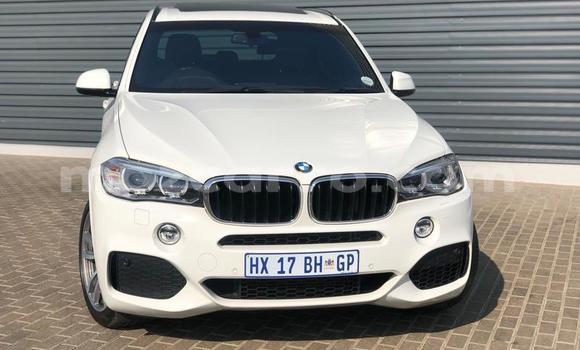 Nunua Ilio tumika BMW X5 Nyeupe Gari ndani ya Nampula nchini Nampula Nunua Ilio tumika BMW X5 Nyeupe Gari ndani ya Nampula nchini Nampula