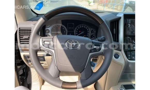 Comprar Importar Toyota Land Cruiser Preto Carro em Import - Dubai em Cabo Delgado Comprar Importar Toyota Land Cruiser Preto Carro em Import - Dubai em Cabo Delgado