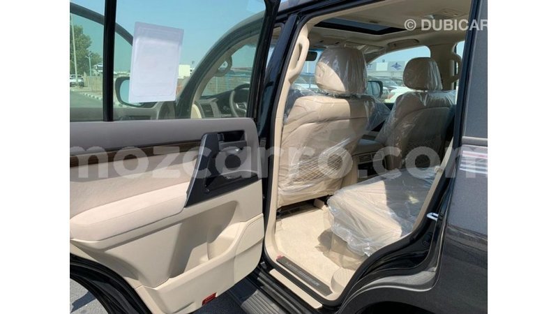 Big with watermark toyota land cruiser cabo delgado import dubai 6779