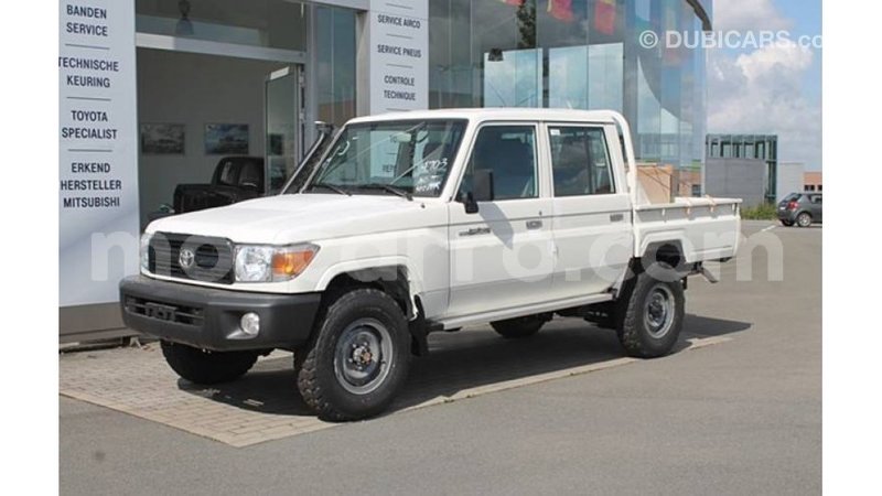 Big with watermark toyota land cruiser cabo delgado import dubai 6784