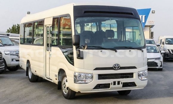 Comprar Importar Toyota Coaster Branco Carro em Import - Dubai em Cabo Delgado Comprar Importar Toyota Coaster Branco Carro em Import - Dubai em Cabo Delgado