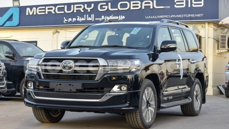 Big with watermark toyota land cruiser cabo delgado import dubai 6794