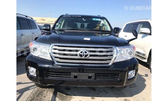 Nunua Imported Toyota Land Cruiser Nyeusi Gari ndani ya Import - Dubai nchini Cabo Delgado Nunua Imported Toyota Land Cruiser Nyeusi Gari ndani ya Import - Dubai nchini Cabo Delgado