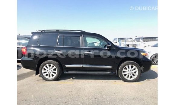 Nunua Imported Toyota Land Cruiser Nyeusi Gari ndani ya Import - Dubai nchini Cabo Delgado Nunua Imported Toyota Land Cruiser Nyeusi Gari ndani ya Import - Dubai nchini Cabo Delgado