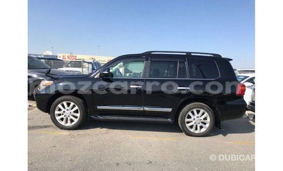 Nunua Imported Toyota Land Cruiser Nyeusi Gari ndani ya Import - Dubai nchini Cabo Delgado Nunua Imported Toyota Land Cruiser Nyeusi Gari ndani ya Import - Dubai nchini Cabo Delgado
