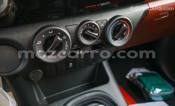 Tenga Imported Toyota Hilux Chena Mota in Import - Dubai in Cabo Delgado Tenga Imported Toyota Hilux Chena Mota in Import - Dubai in Cabo Delgado