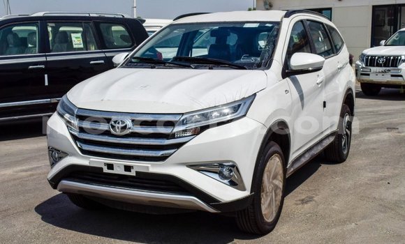 Comprar Importar Toyota Rush Branco Carro em Import - Dubai em Cabo Delgado Comprar Importar Toyota Rush Branco Carro em Import - Dubai em Cabo Delgado
