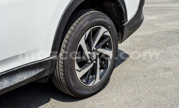 Comprar Importar Toyota Rush Branco Carro em Import - Dubai em Cabo Delgado Comprar Importar Toyota Rush Branco Carro em Import - Dubai em Cabo Delgado