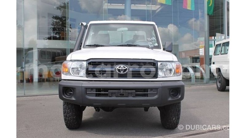 Big with watermark toyota land cruiser cabo delgado import dubai 6809