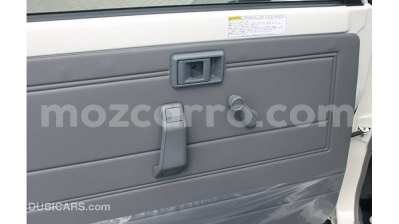 Big with watermark toyota land cruiser cabo delgado import dubai 6809