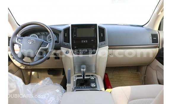 Comprar Importar Toyota Land Cruiser Preto Carro em Import - Dubai em Cabo Delgado Comprar Importar Toyota Land Cruiser Preto Carro em Import - Dubai em Cabo Delgado