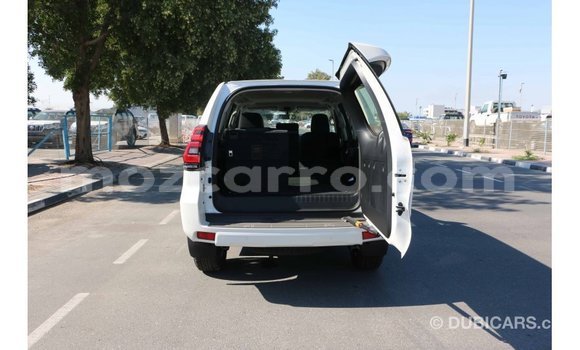 Comprar Importar Toyota Prado Branco Carro em Import - Dubai em Cabo Delgado Comprar Importar Toyota Prado Branco Carro em Import - Dubai em Cabo Delgado