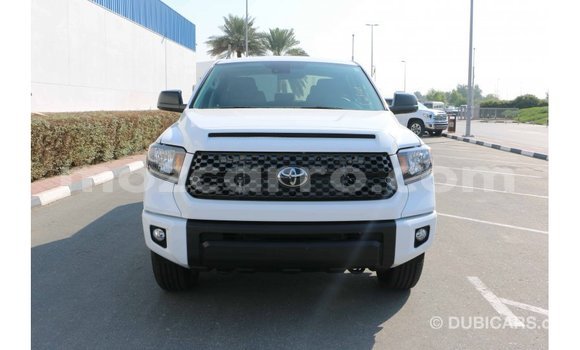 Comprar Importar Toyota Tundra Branco Carro em Import - Dubai em Cabo Delgado Comprar Importar Toyota Tundra Branco Carro em Import - Dubai em Cabo Delgado