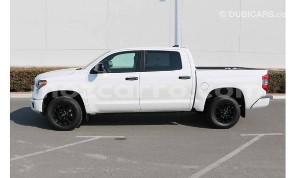 Comprar Importar Toyota Tundra Branco Carro em Import - Dubai em Cabo Delgado Comprar Importar Toyota Tundra Branco Carro em Import - Dubai em Cabo Delgado