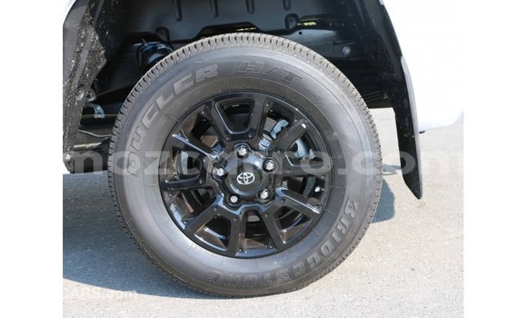 Comprar Importar Toyota Tundra Branco Carro em Import - Dubai em Cabo Delgado Comprar Importar Toyota Tundra Branco Carro em Import - Dubai em Cabo Delgado