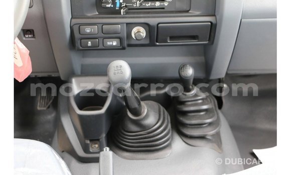 Tenga Imported Toyota Land Cruiser Chena Mota in Import - Dubai in Cabo Delgado Tenga Imported Toyota Land Cruiser Chena Mota in Import - Dubai in Cabo Delgado
