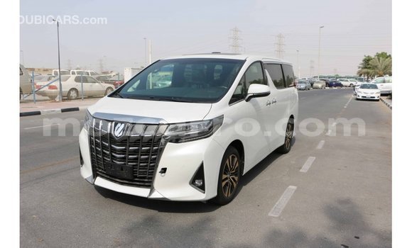 Comprar Importar Toyota Alphard Branco Carro em Import - Dubai em Cabo Delgado Comprar Importar Toyota Alphard Branco Carro em Import - Dubai em Cabo Delgado