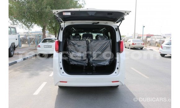 Comprar Importar Toyota Alphard Branco Carro em Import - Dubai em Cabo Delgado Comprar Importar Toyota Alphard Branco Carro em Import - Dubai em Cabo Delgado