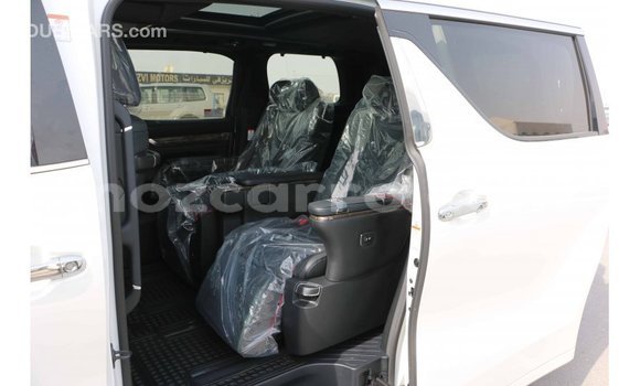 Comprar Importar Toyota Alphard Branco Carro em Import - Dubai em Cabo Delgado Comprar Importar Toyota Alphard Branco Carro em Import - Dubai em Cabo Delgado