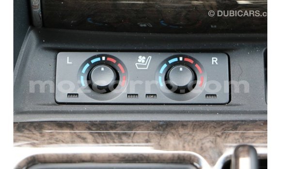 Comprar Importar Toyota Alphard Branco Carro em Import - Dubai em Cabo Delgado Comprar Importar Toyota Alphard Branco Carro em Import - Dubai em Cabo Delgado