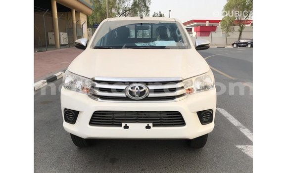 Comprar Importar Toyota Hilux Branco Carro em Import - Dubai em Cabo Delgado Comprar Importar Toyota Hilux Branco Carro em Import - Dubai em Cabo Delgado