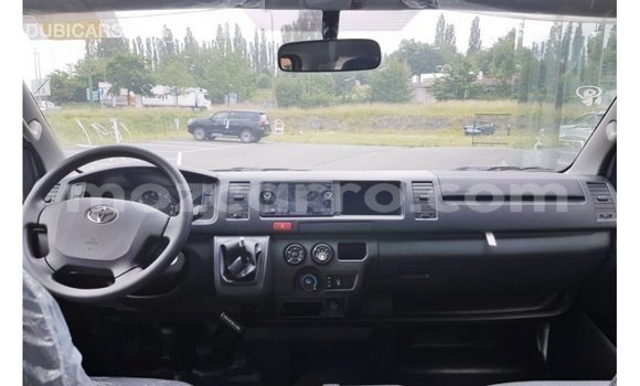 Buy Import Toyota Hiace White Car in Import - Dubai in Cabo Delgado Buy Import Toyota Hiace White Car in Import - Dubai in Cabo Delgado