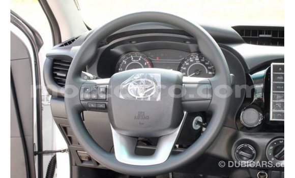 Buy Import Toyota Hilux White Car in Import - Dubai in Cabo Delgado Buy Import Toyota Hilux White Car in Import - Dubai in Cabo Delgado