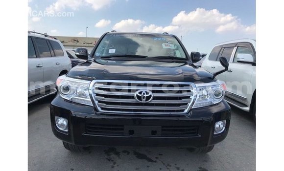 Nunua Imported Toyota Land Cruiser Nyeusi Gari ndani ya Import - Dubai nchini Cabo Delgado Nunua Imported Toyota Land Cruiser Nyeusi Gari ndani ya Import - Dubai nchini Cabo Delgado