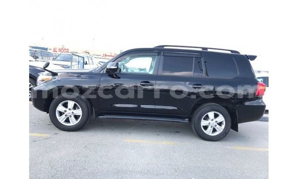 Nunua Imported Toyota Land Cruiser Nyeusi Gari ndani ya Import - Dubai nchini Cabo Delgado Nunua Imported Toyota Land Cruiser Nyeusi Gari ndani ya Import - Dubai nchini Cabo Delgado