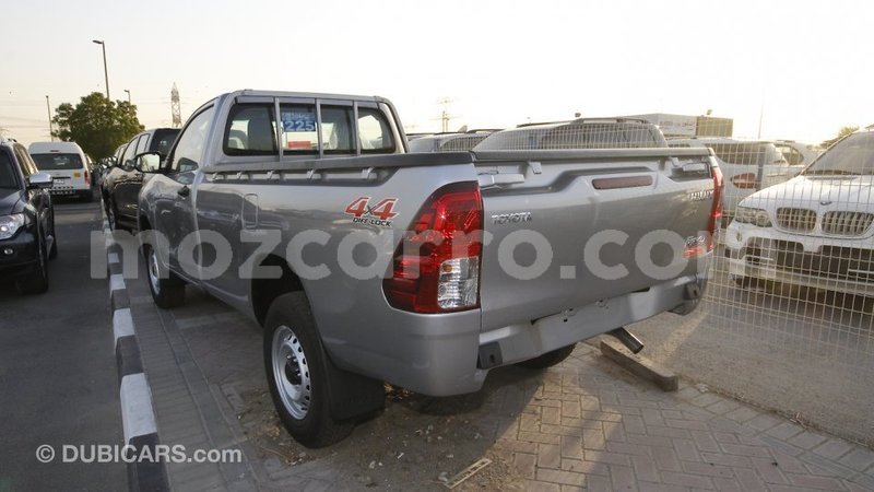 Big with watermark toyota hilux cabo delgado import dubai 6826