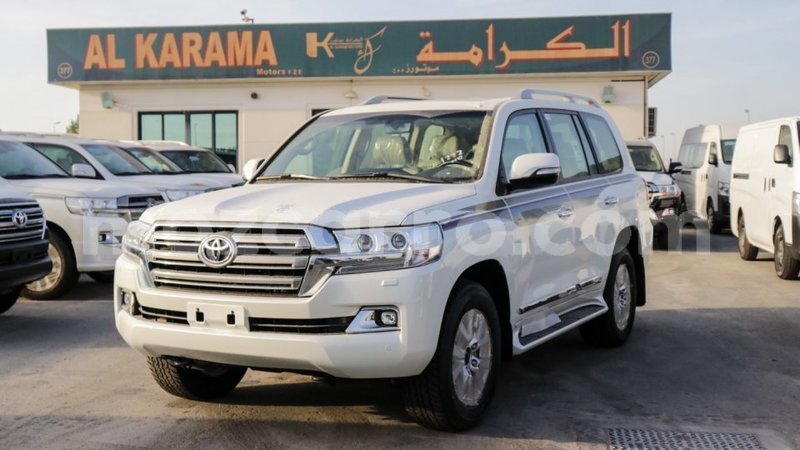 Big with watermark toyota land cruiser cabo delgado import dubai 6828