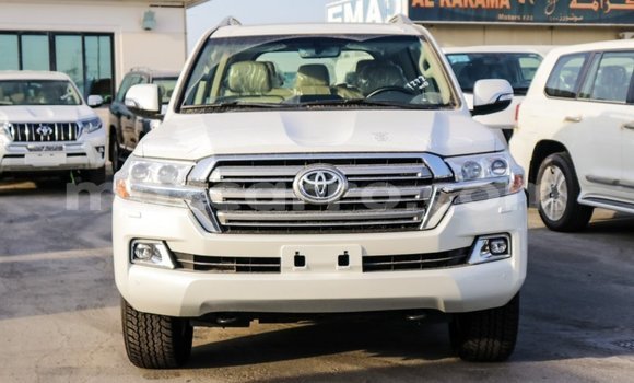 Buy Import Toyota Land Cruiser White Car in Import - Dubai in Cabo Delgado Buy Import Toyota Land Cruiser White Car in Import - Dubai in Cabo Delgado