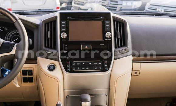 Buy Import Toyota Land Cruiser White Car in Import - Dubai in Cabo Delgado Buy Import Toyota Land Cruiser White Car in Import - Dubai in Cabo Delgado