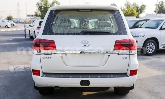 Buy Import Toyota Land Cruiser White Car in Import - Dubai in Cabo Delgado Buy Import Toyota Land Cruiser White Car in Import - Dubai in Cabo Delgado