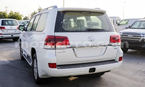 Buy Import Toyota Land Cruiser White Car in Import - Dubai in Cabo Delgado Buy Import Toyota Land Cruiser White Car in Import - Dubai in Cabo Delgado