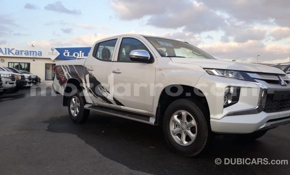 Tenga Imported Mitsubishi L200 Chena Mota in Import - Dubai in Cabo Delgado Tenga Imported Mitsubishi L200 Chena Mota in Import - Dubai in Cabo Delgado