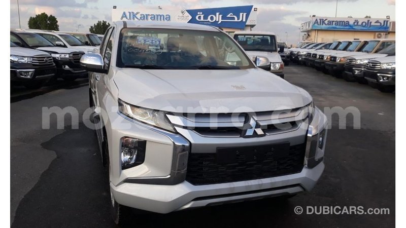 Big with watermark mitsubishi l200 cabo delgado import dubai 6830