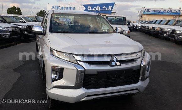 Buy Import Mitsubishi L200 White Car in Import - Dubai in Cabo Delgado Buy Import Mitsubishi L200 White Car in Import - Dubai in Cabo Delgado