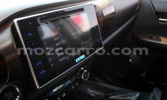 Tenga Imported Toyota Hilux Zvimwe Mota in Import - Dubai in Cabo Delgado Tenga Imported Toyota Hilux Zvimwe Mota in Import - Dubai in Cabo Delgado