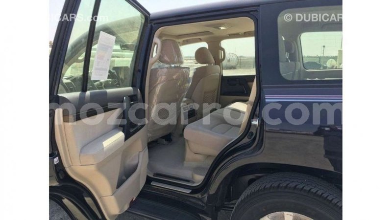 Big with watermark toyota land cruiser cabo delgado import dubai 6844