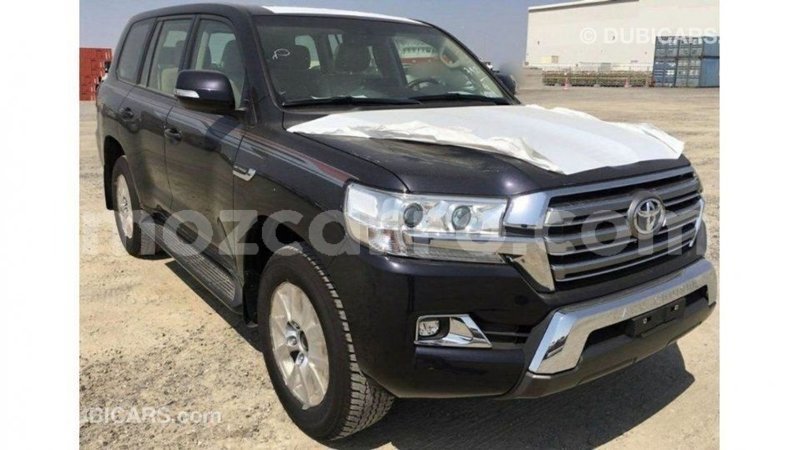 Big with watermark toyota land cruiser cabo delgado import dubai 6844