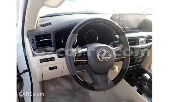 Comprar Importar Lexus LX Branco Carro em Import - Dubai em Cabo Delgado Comprar Importar Lexus LX Branco Carro em Import - Dubai em Cabo Delgado