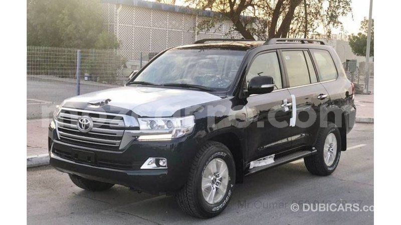 Big with watermark toyota land cruiser cabo delgado import dubai 6851