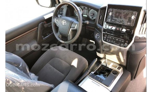 Comprar Importar Toyota Land Cruiser Preto Carro em Import - Dubai em Cabo Delgado Comprar Importar Toyota Land Cruiser Preto Carro em Import - Dubai em Cabo Delgado