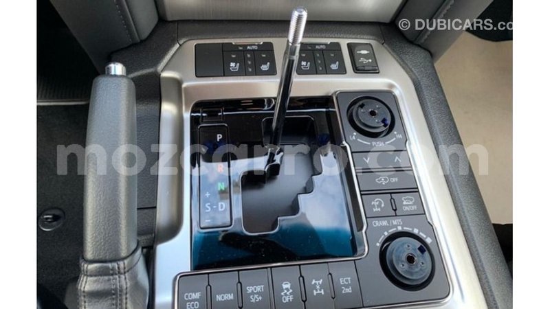 Big with watermark toyota land cruiser cabo delgado import dubai 6862