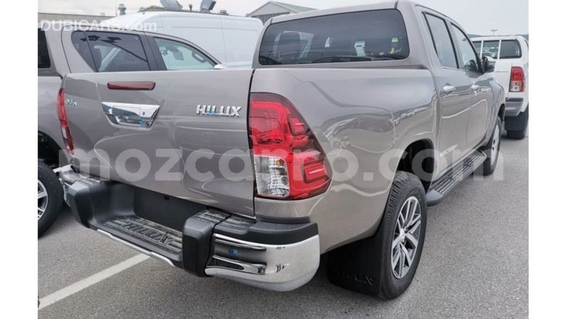 Big with watermark toyota hilux cabo delgado import dubai 6885