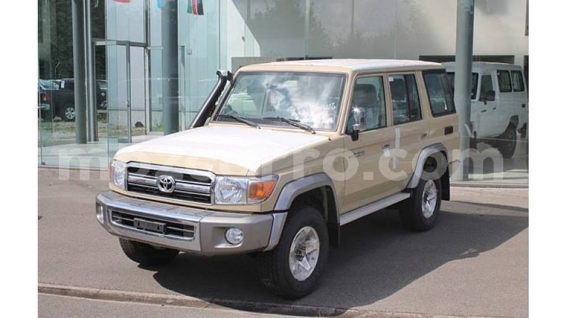 Big with watermark toyota land cruiser cabo delgado import dubai 6886